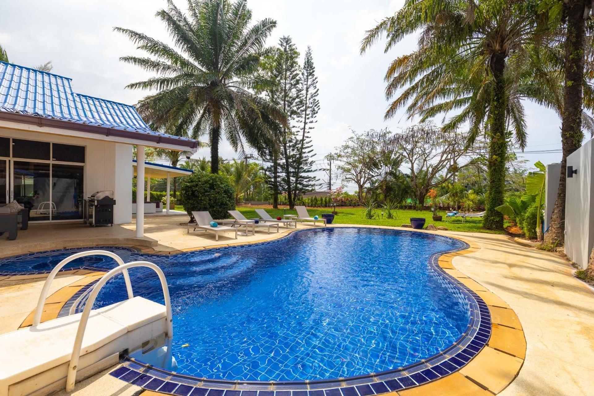 Valentine Villa